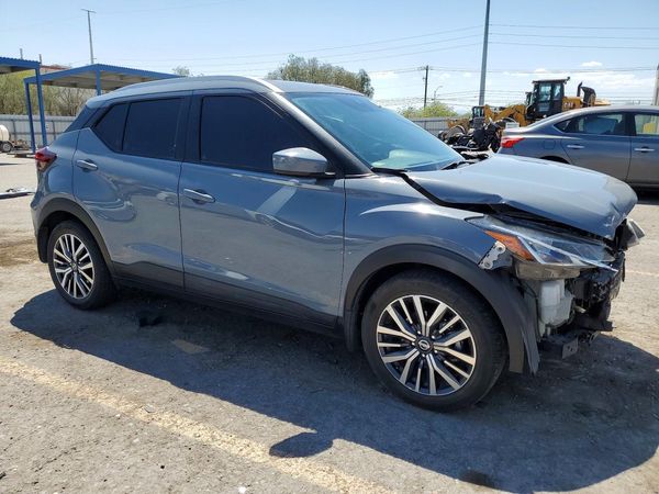 2021 NISSAN KICKS SV