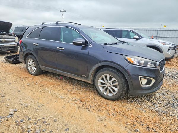 2017 KIA SORENTO L, LX