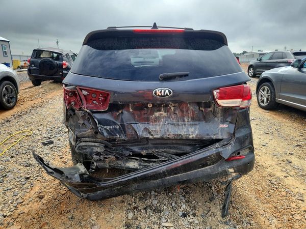 2017 KIA SORENTO L, LX