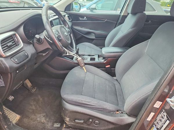 2017 KIA SORENTO L, LX