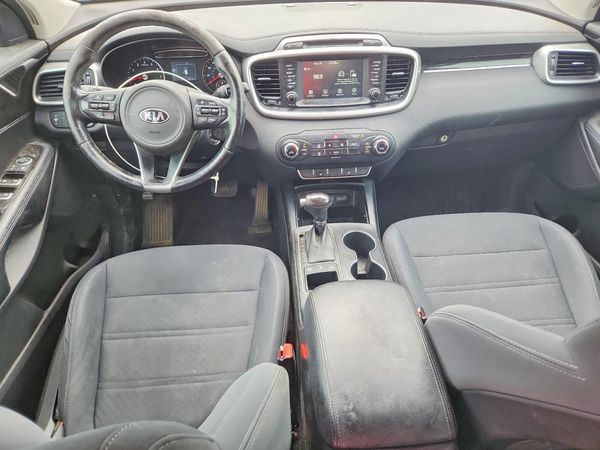 2017 KIA SORENTO L, LX