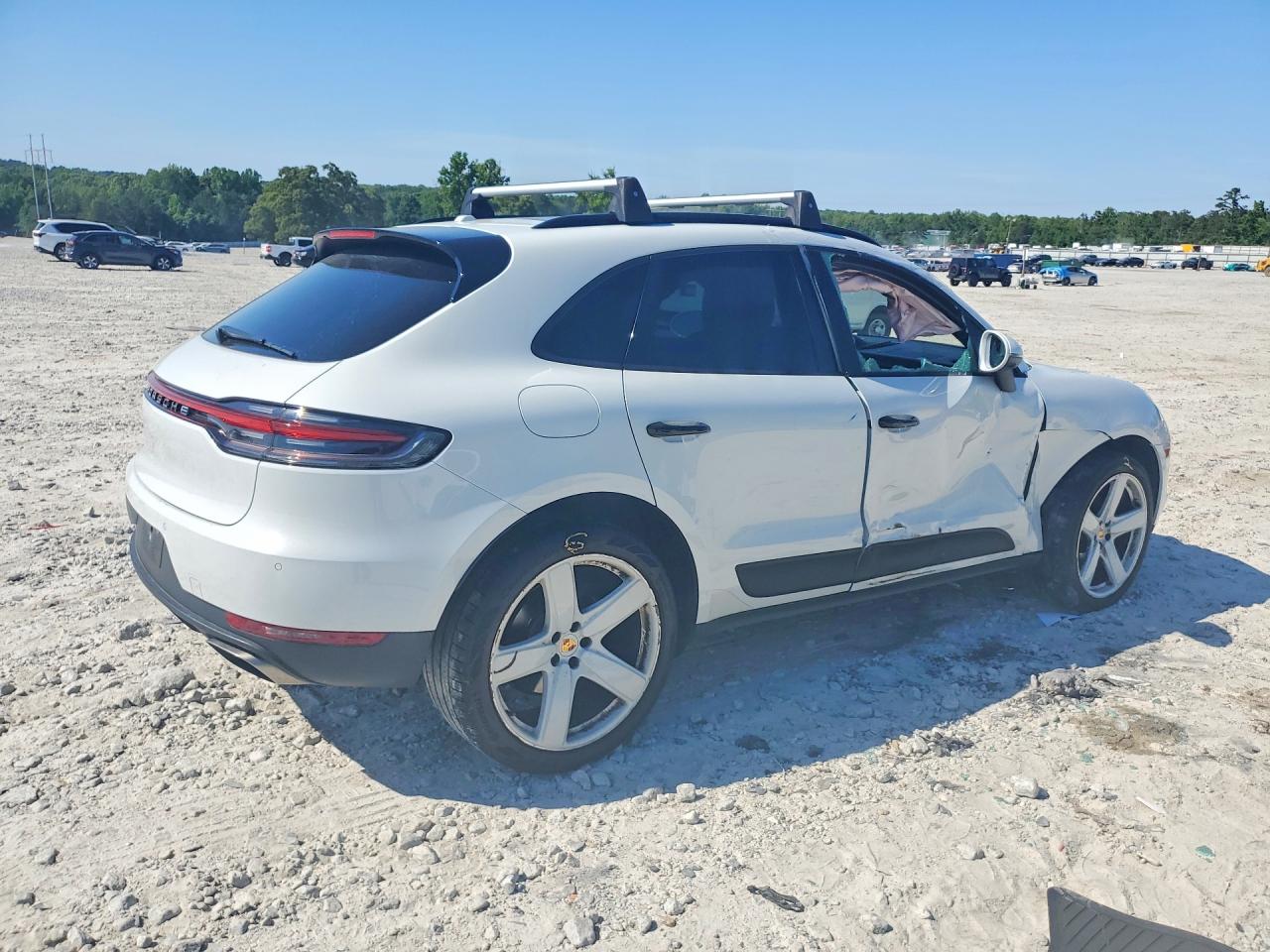 2020 PORSCHE MACAN