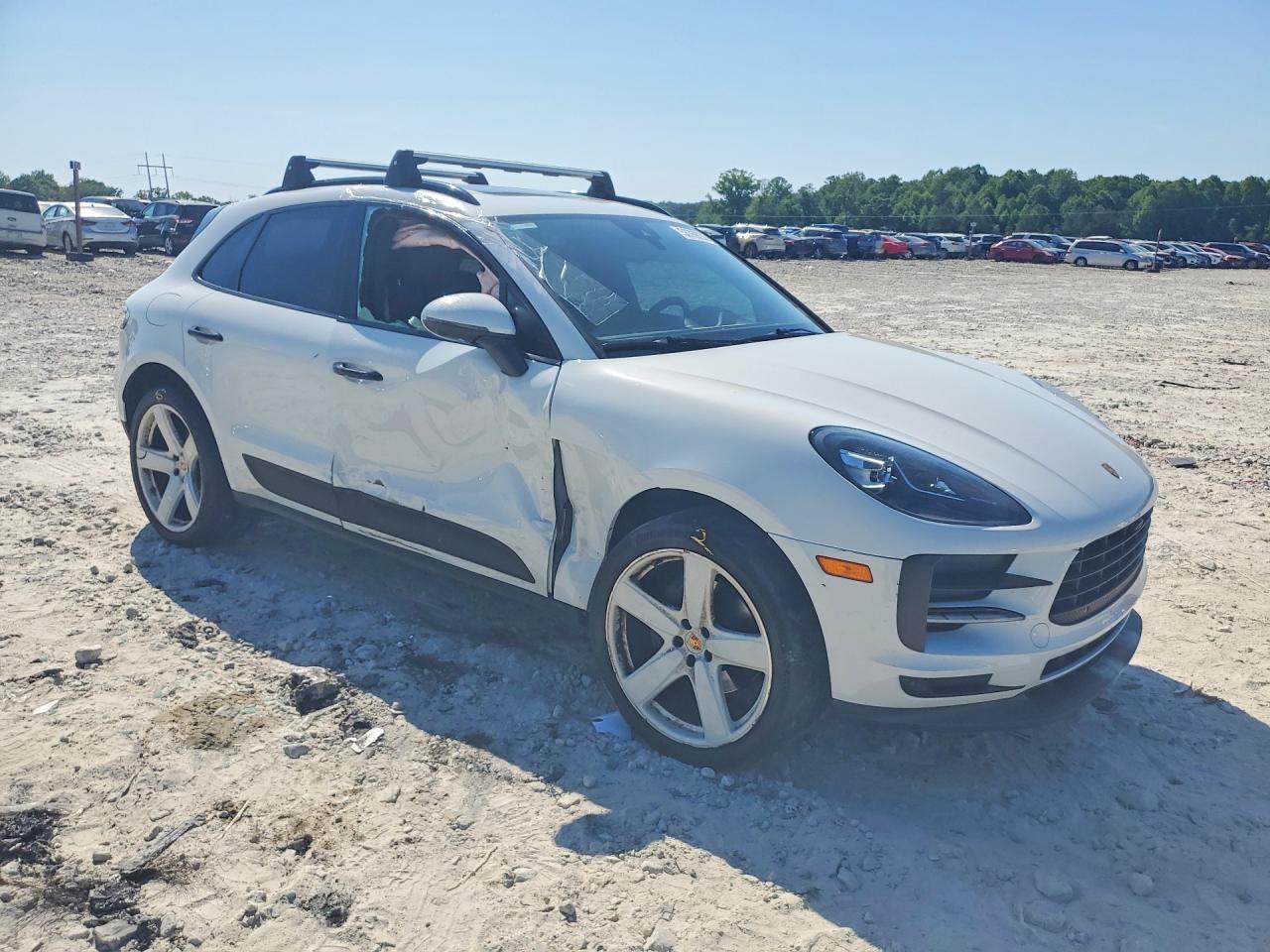 2020 PORSCHE MACAN