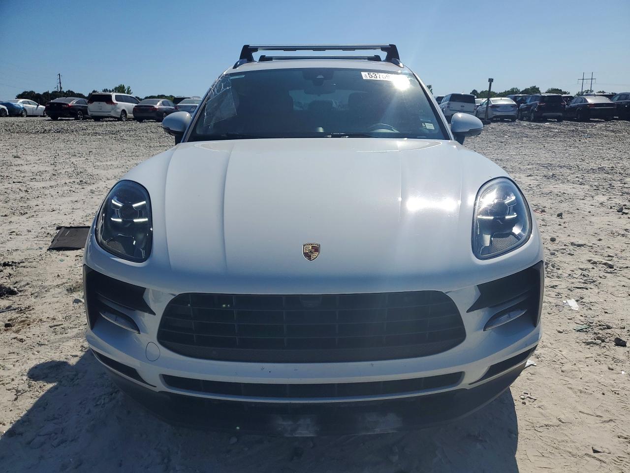 2020 PORSCHE MACAN