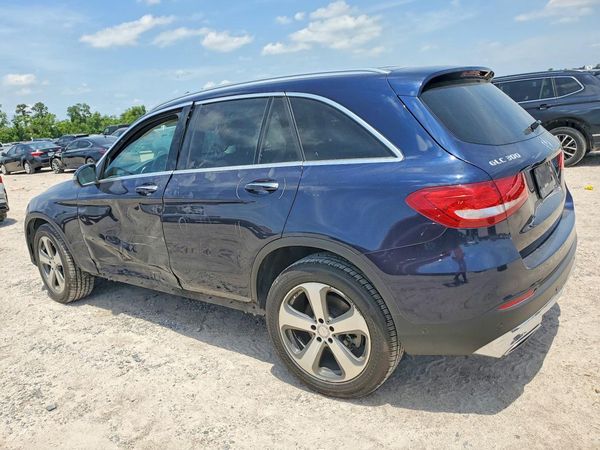 2016 MERCEDES-BENZ GLC