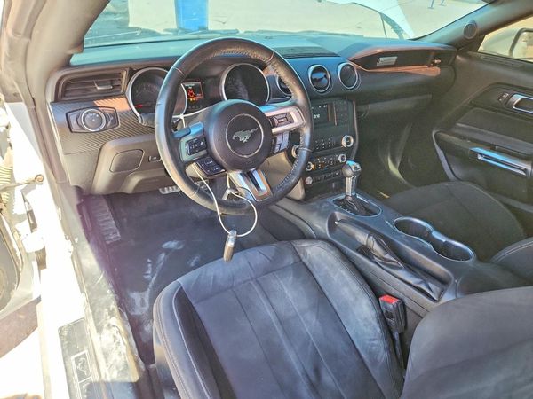 2022 FORD MUSTANG