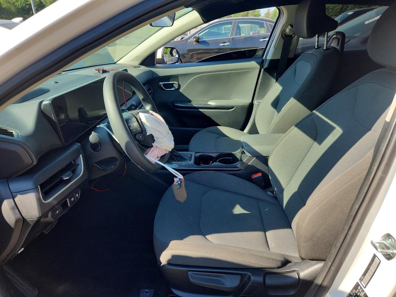 2025 KIA K4 LX, LXS