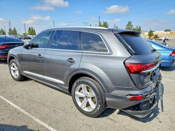 2022 AUDI Q7 quattro Premium