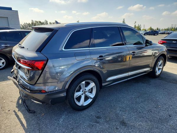 2022 AUDI Q7 quattro Premium
