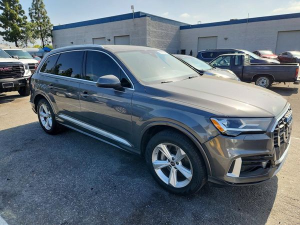 2022 AUDI Q7 quattro Premium