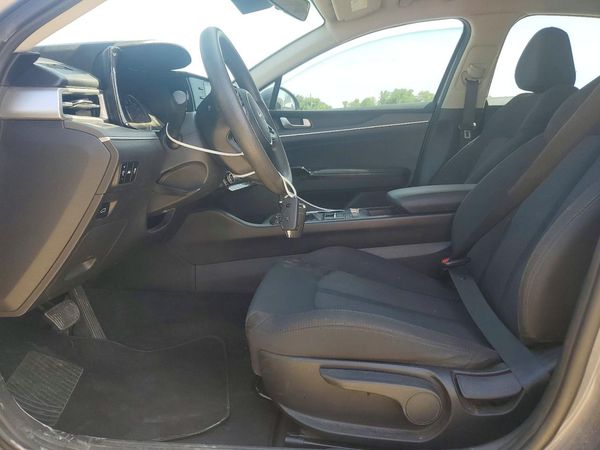 2022 KIA K5