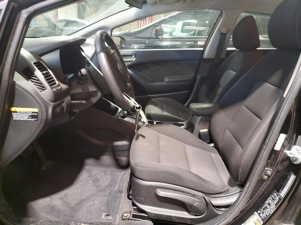 2017 KIA FORTE LX Base