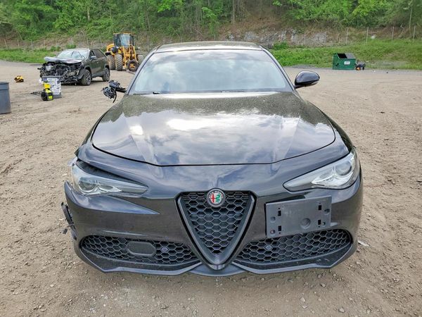 2019 ALFA ROMEO GIULIA TI AWD