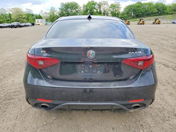 2019 ALFA ROMEO GIULIA TI AWD