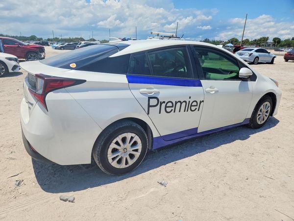 2020 TOYOTA PRIUS