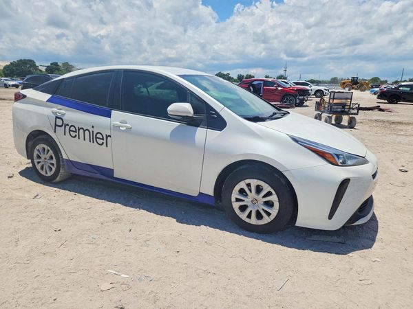 2020 TOYOTA PRIUS