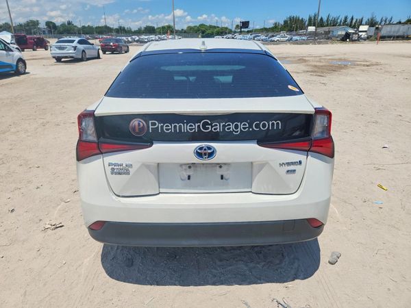 2020 TOYOTA PRIUS
