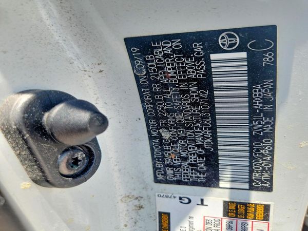2020 TOYOTA PRIUS