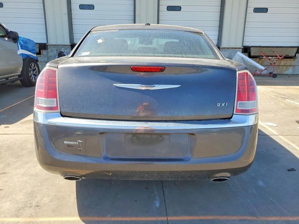 2013 CHRYSLER 300 Base/Limited
