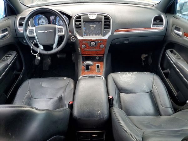 2013 CHRYSLER 300 Base/Limited