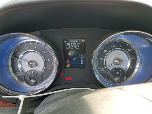 2013 CHRYSLER 300 Base/Limited