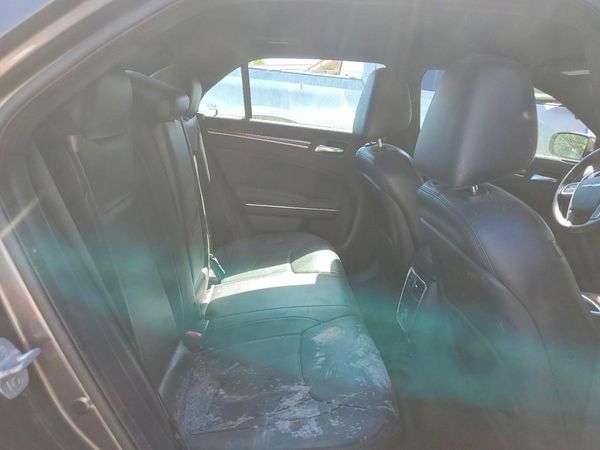2013 CHRYSLER 300 Base/Limited