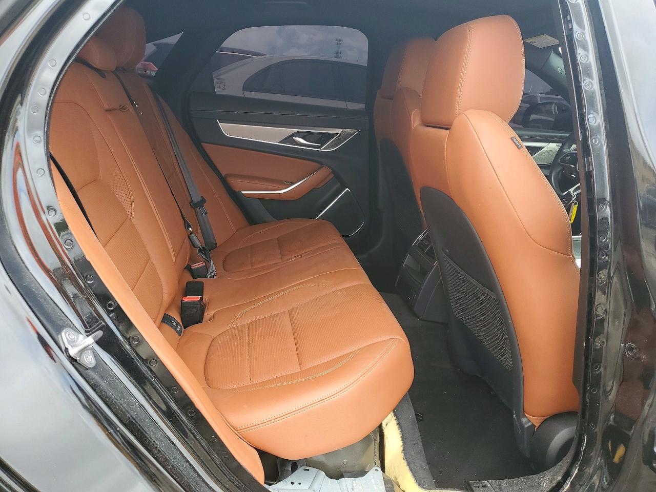 2022 JAGUAR XF R-Dynamic SE