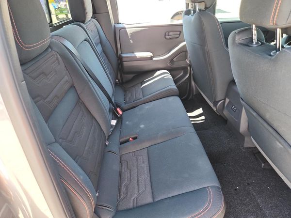 2026 NISSAN FRONTIER
