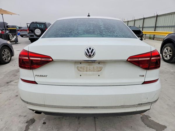 2017 VOLKSWAGEN PASSAT S