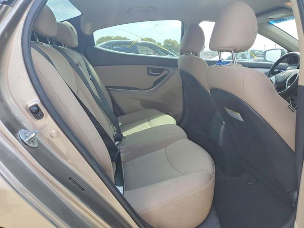 2016 HYUNDAI ELANTRA