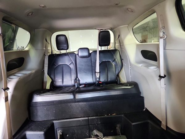 2021 CHRYSLER VOYAGER LXI