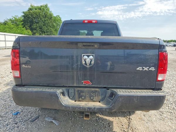 2018 RAM 1500 ST