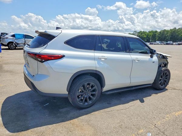 2022 TOYOTA HIGHLANDER