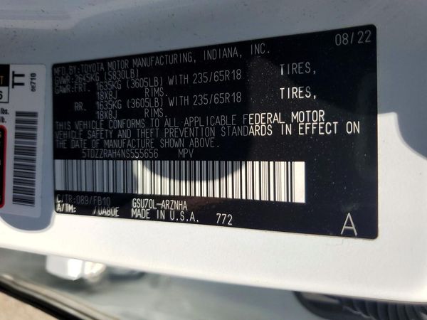 2022 TOYOTA HIGHLANDER