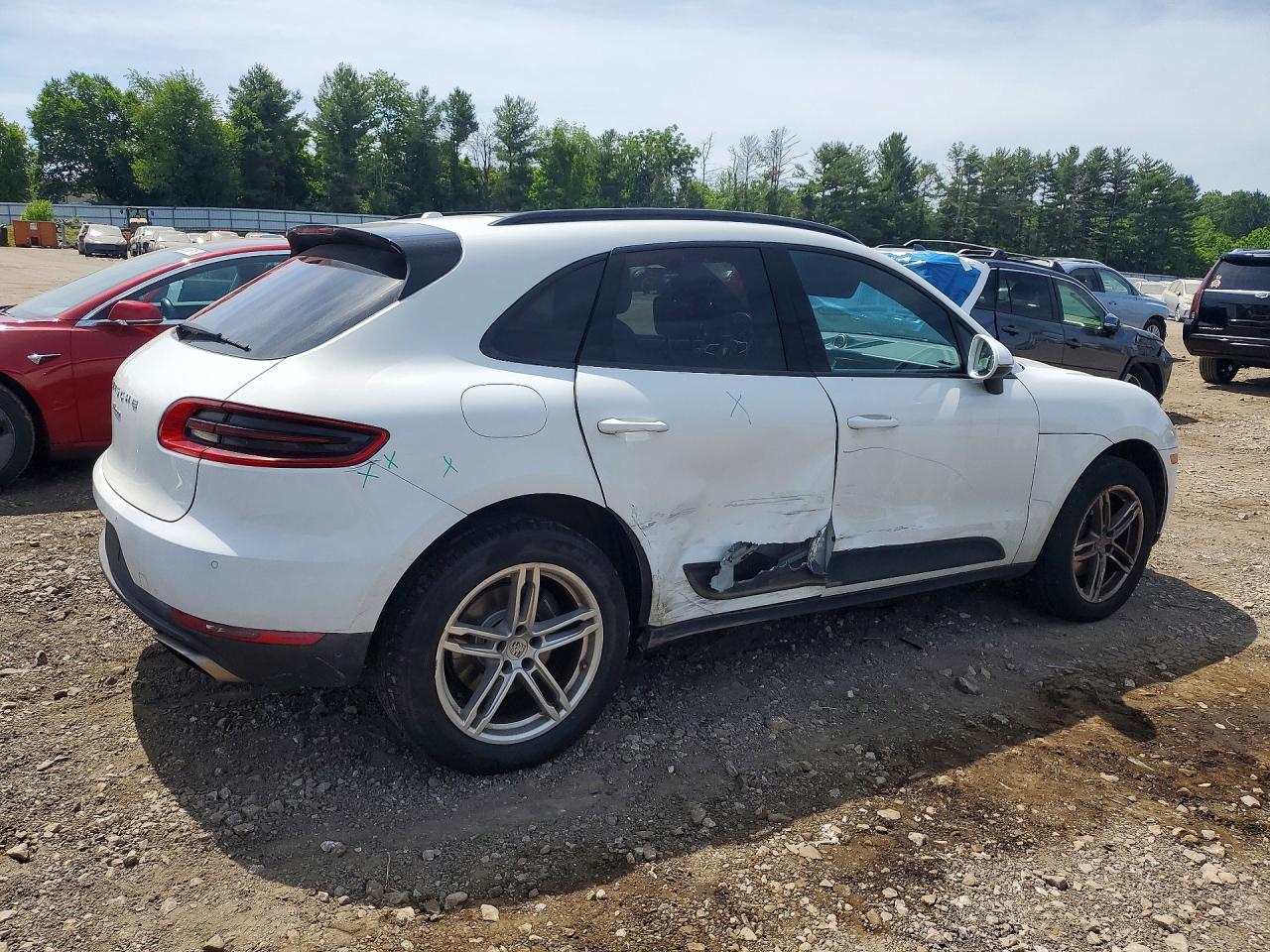 2017 PORSCHE MACAN