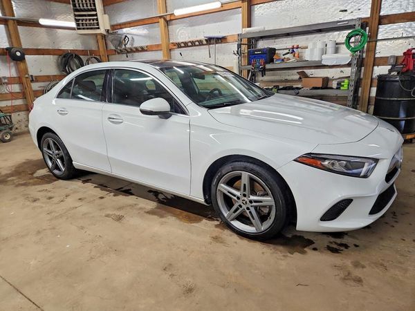 2019 MERCEDES-BENZ A A220