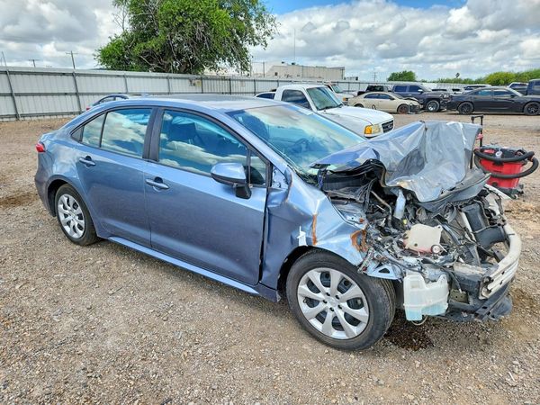 2021 TOYOTA COROLLA LE — Passenger 3/4