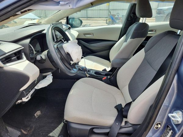 2021 TOYOTA COROLLA LE — DENT