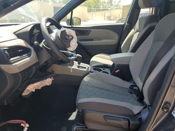 2025 SUBARU FORESTER Base Plus