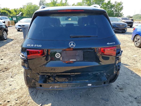 2021 MERCEDES-BENZ GLB GLB250-4M