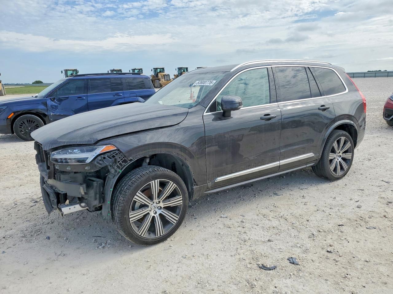 2024 VOLVO XC90 Plus Bright — Front 3/4