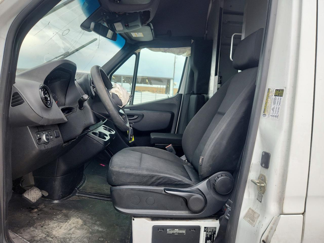 2020 MERCEDES-BENZ SPRINTER 2500 907 (VS30)