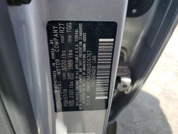 2024 HYUNDAI VENUE SEL / Limited