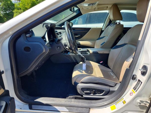 2019 LEXUS ES 350