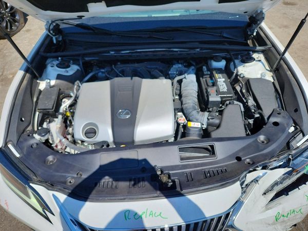 2019 LEXUS ES 350