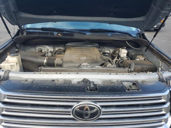 2018 TOYOTA TUNDRA Limited