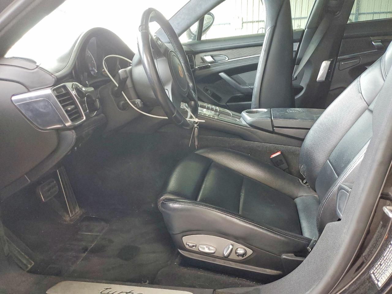 2012 PORSCHE PANAMERA
