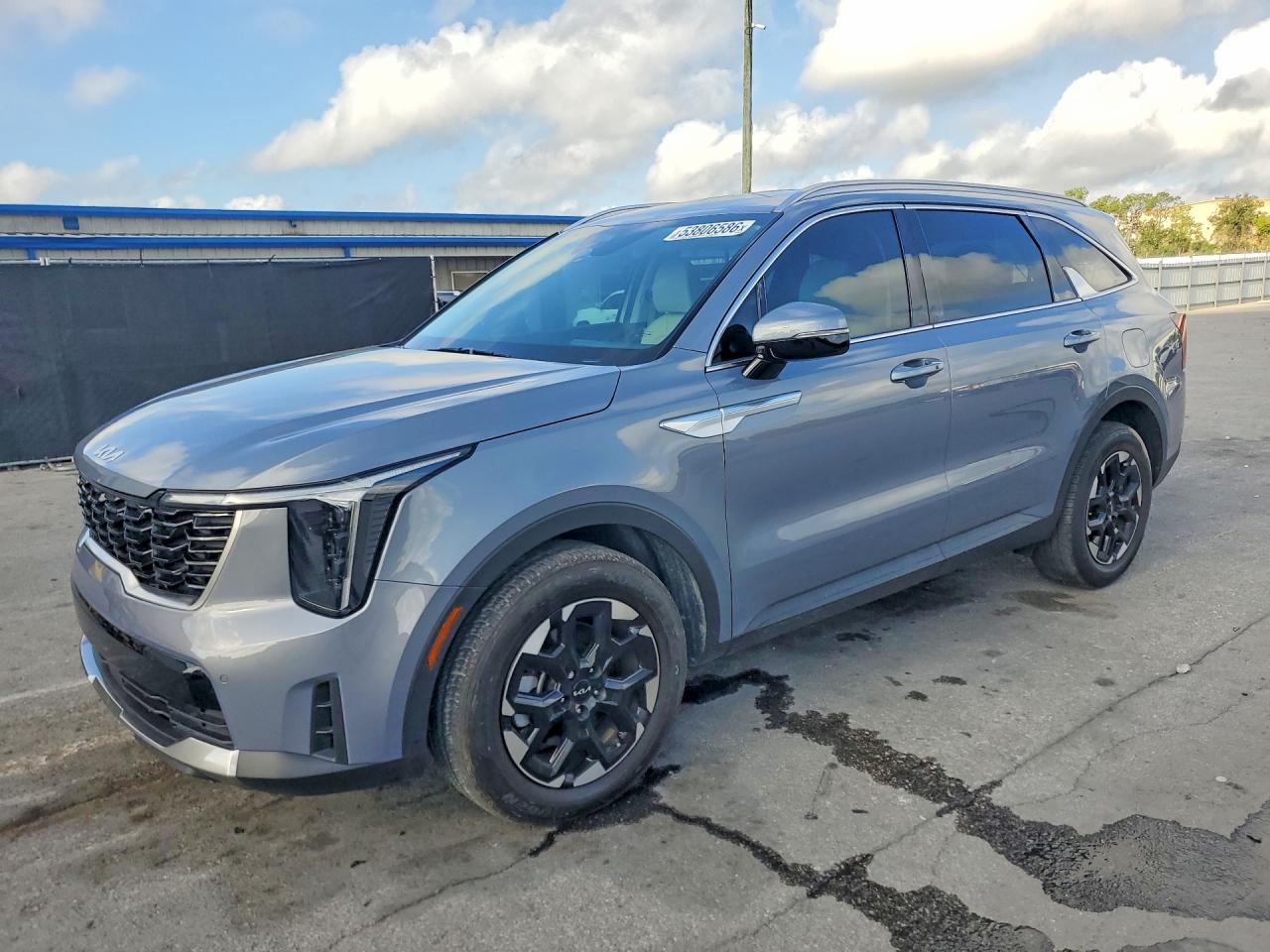 2025 KIA SORENTO S