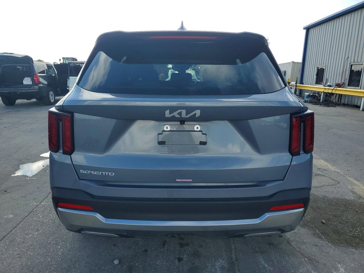 2025 KIA SORENTO S