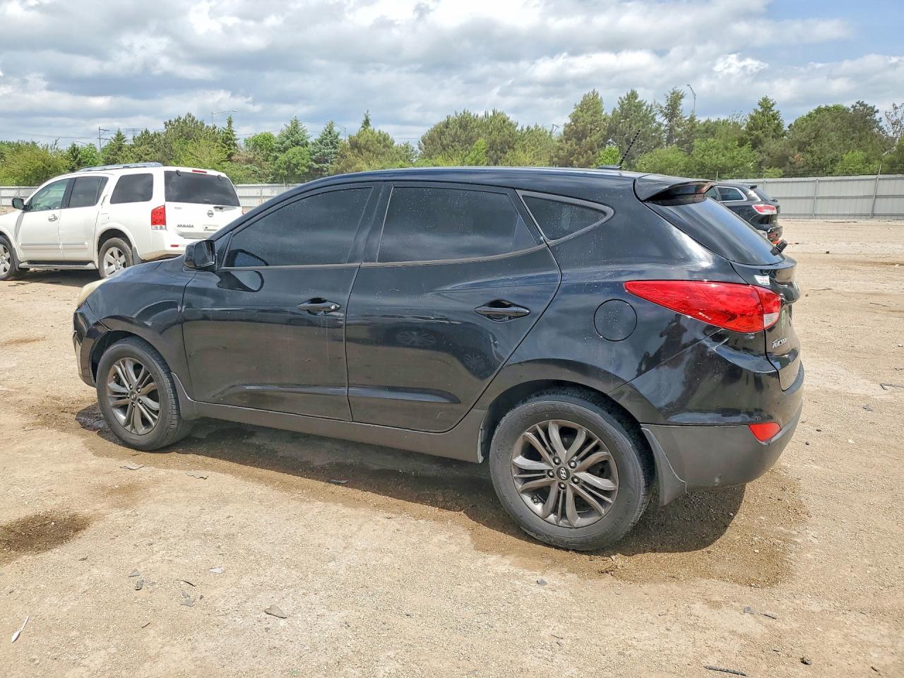 2015 HYUNDAI TUCSON GL (Middle-Low)
